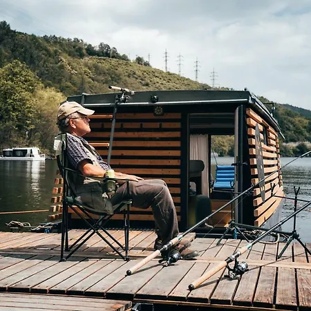 Feriehus Houseboat Mali *